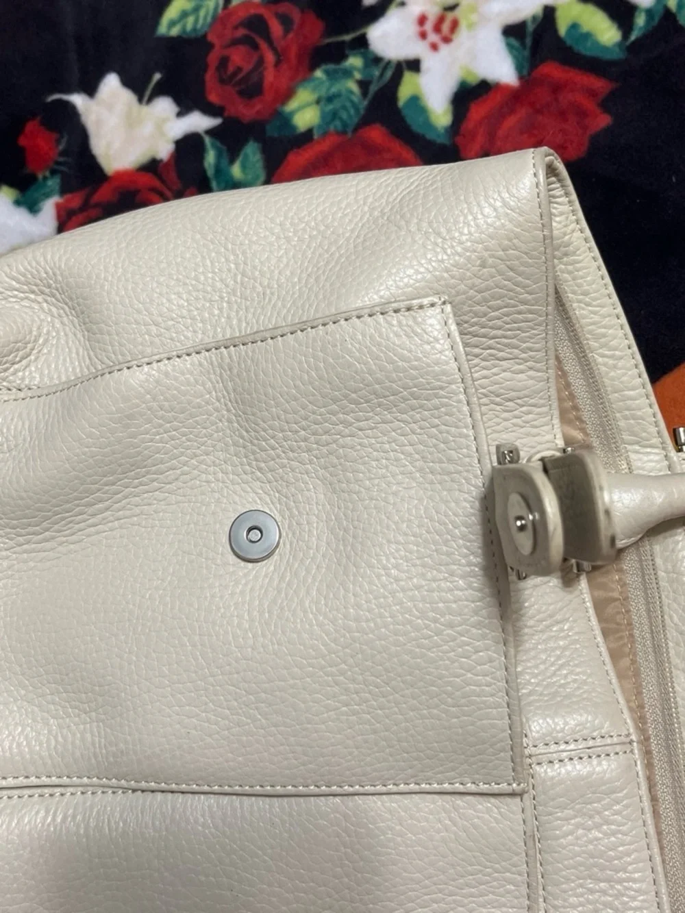 Tignanello Classic Cream Leather Handbag with buckles